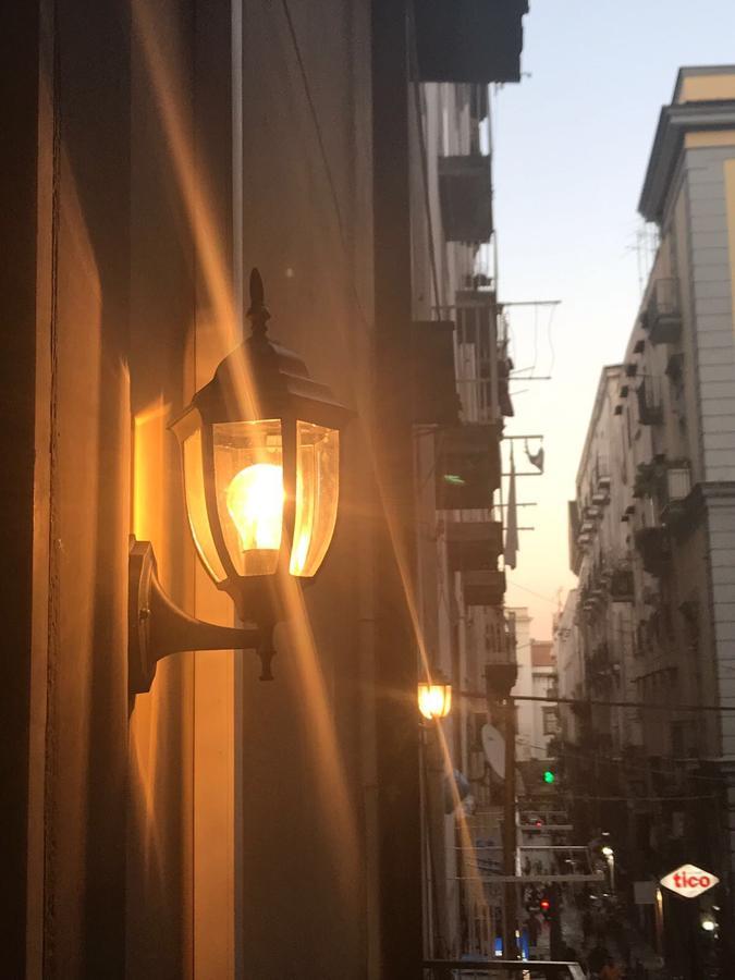 مبيت وإفطار نابولي Decumani Prestige المظهر الخارجي الصورة