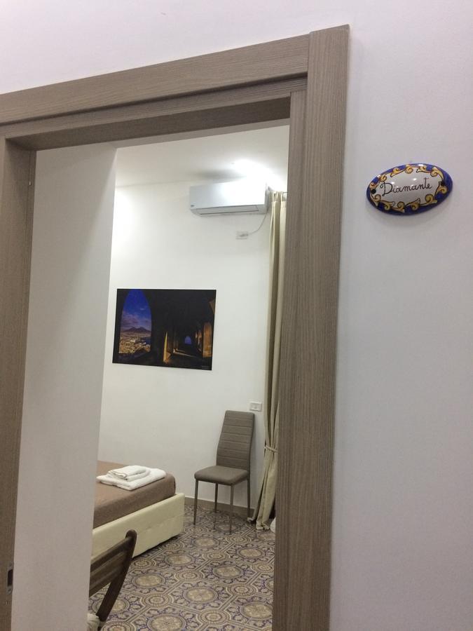 مبيت وإفطار نابولي Decumani Prestige المظهر الخارجي الصورة