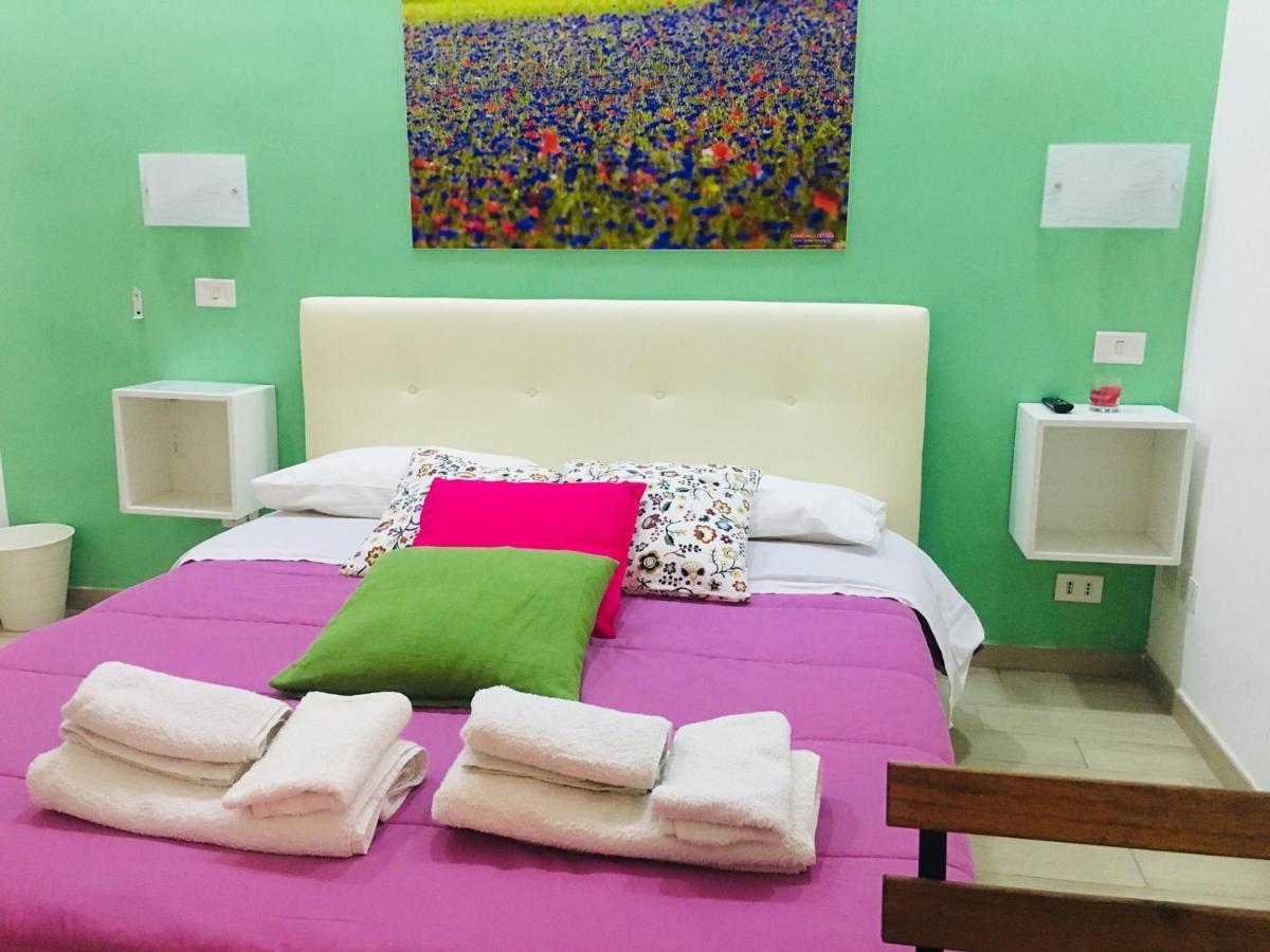 مبيت وإفطار نابولي Decumani Prestige المظهر الخارجي الصورة